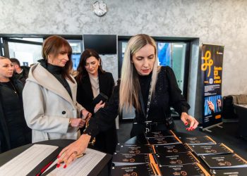 501b3df8107a5de9543f8890520ad6aa