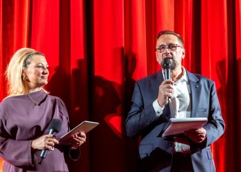 6bdb299e7fbd5546808de3b4625e0188