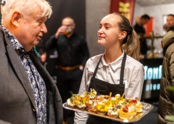 7dc9e1a974518a914ba82da65dd1d60e