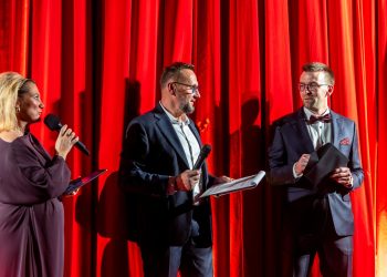 8fff73100615670777f3779eae5fce22