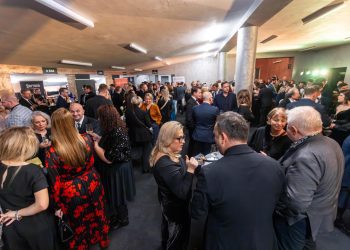 bc9209eba2923d708ada369a7ef25256